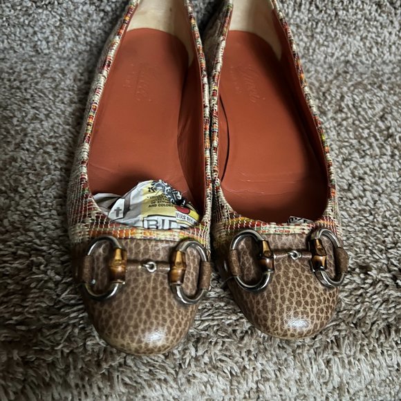 Gucci Women's Straw Raffia Style Woven Leather Trim Multicolor Flats. - Picture 6 of 15